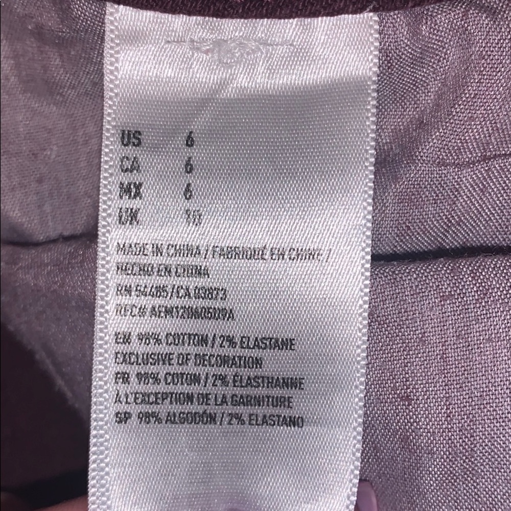 American Eagle Ripped Burgundy Jean Shorts - Picture 4 of 4